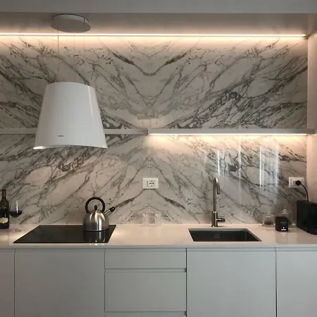 The Golden Tree شقة فلورنس