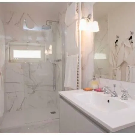 شقة The Golden Tree