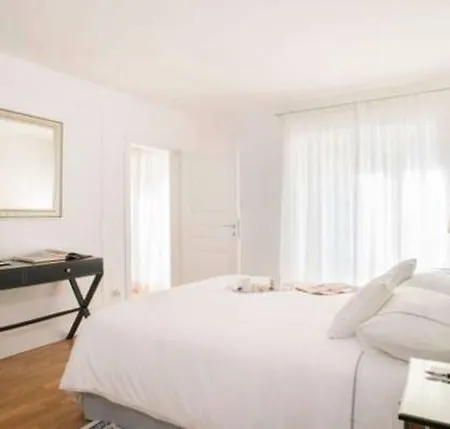 The Golden Tree Apartment *